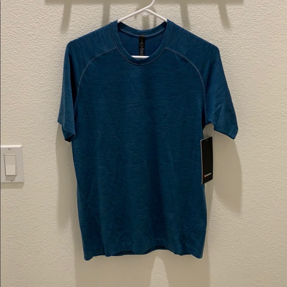 Lululemon short sleeve